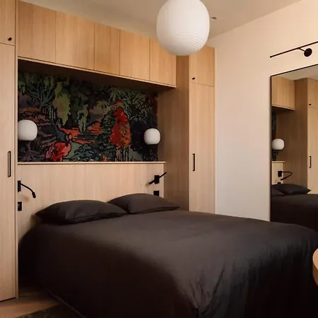 Апартаменты Terrasse Champs Elysees - Panoramic Views Minutes From Champs Elysees Париж